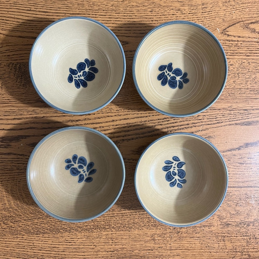 4 Folk Art Cereal Bowls